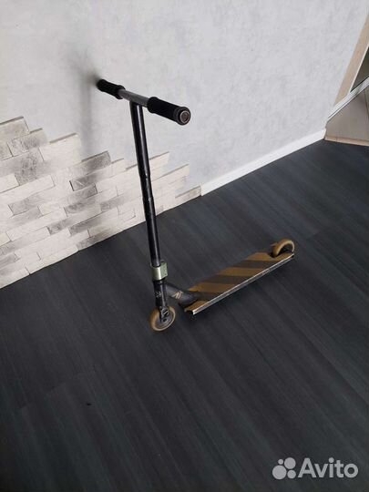 Трюковой самокат xaos poison