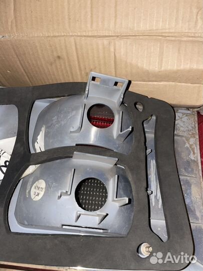 Фонарь задний левый Volkswagen Sharan 1995