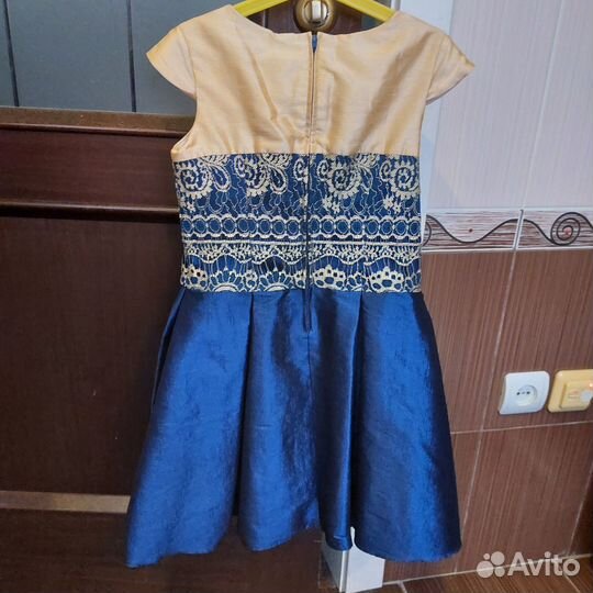 Платье праздничное