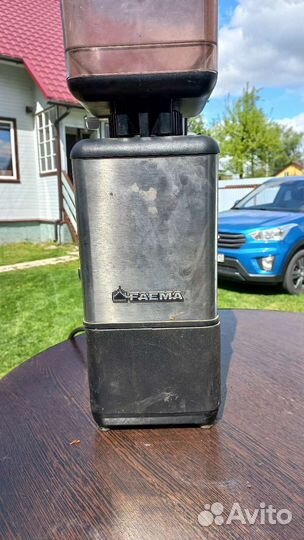2-е кофемолки: Faema mpn/s & GinoRossi pr45