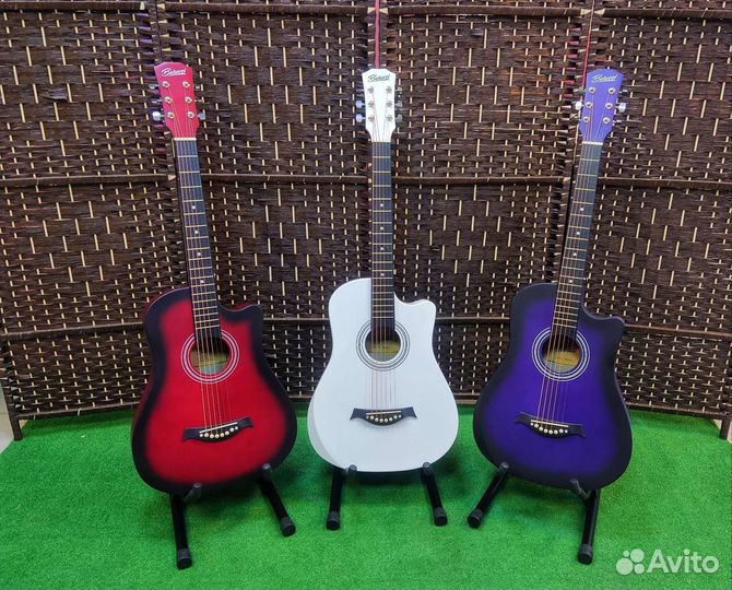 Акустическая гитара