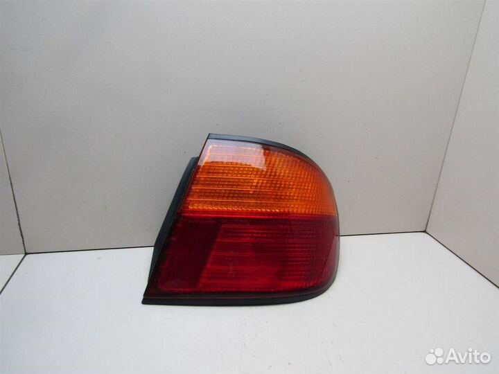 Фонарь задний наружный правый Nissan Primera P11E