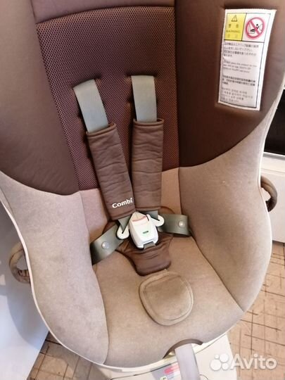 Автомобильное кресло