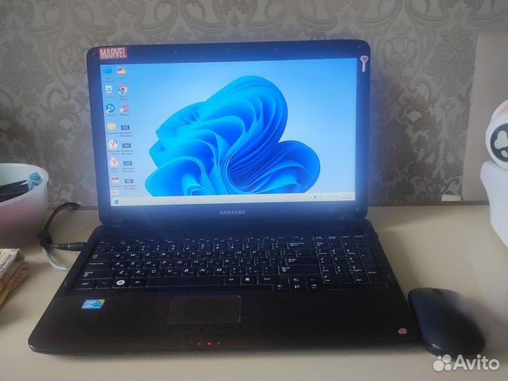 Ноутбук samsung r540