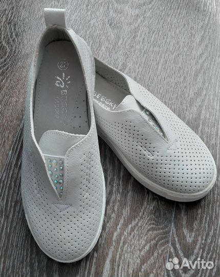 Слипоны для девочки новые