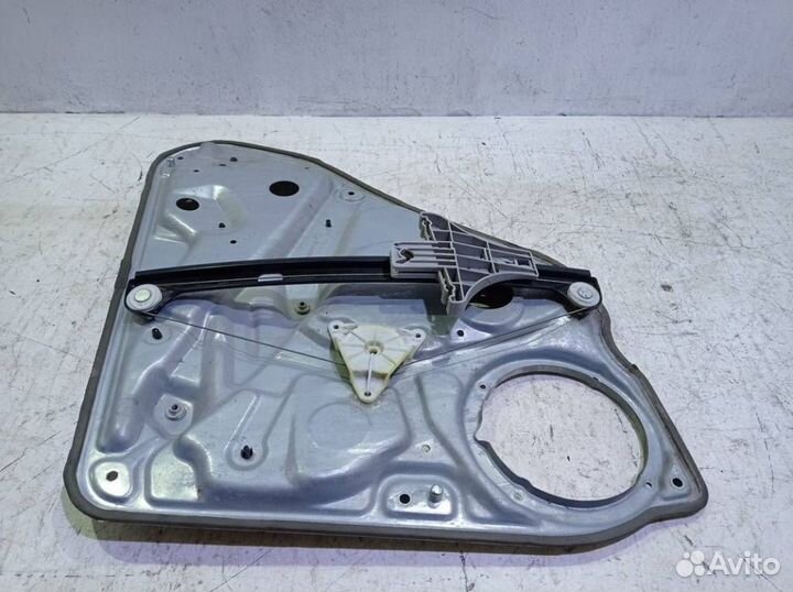 Стеклоподъемник электрический задний левый