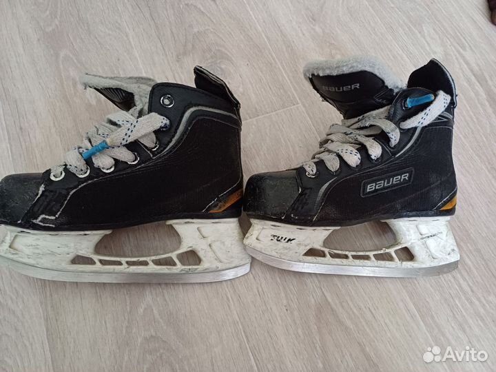 Хоккейные коньки bauer