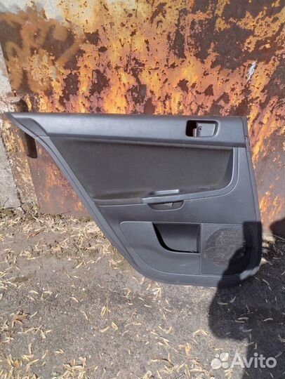 Запчасти на mitsubishi лансер10