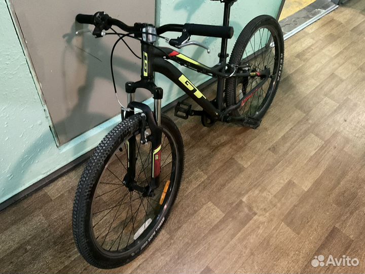 Велосипед GT stomper prime 24 подростковый