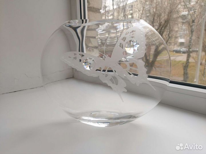 Ваза с камнями Swarovski