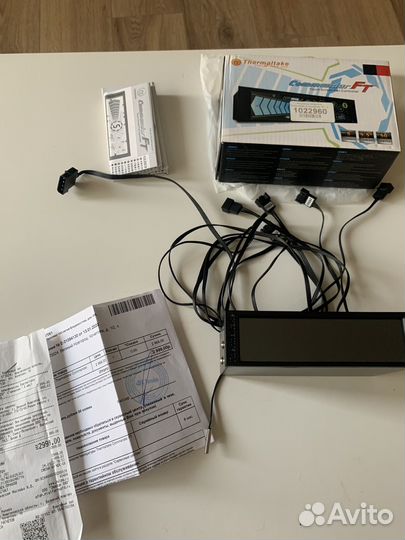 Мультиконтроллер Thermaltake Commander FT