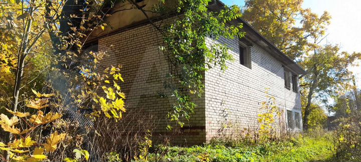 Дом 140 м² на участке 6 сот.