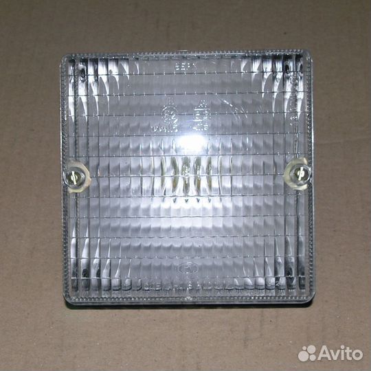 Фонарь автобусы заднего хода белый 130*130*88 24V