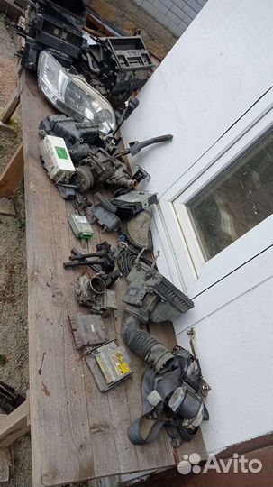 Запчасти на Mitsubishi lancer