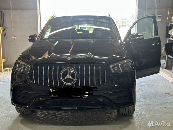 Лобовое mercedes 167