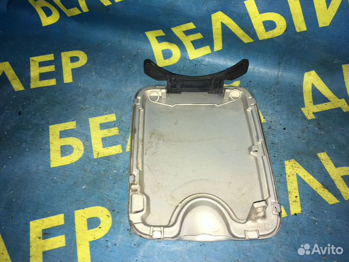 Лючок бензобака Volvo S80