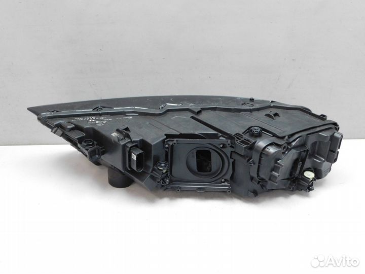 Фара правая Audi Q7/SQ7