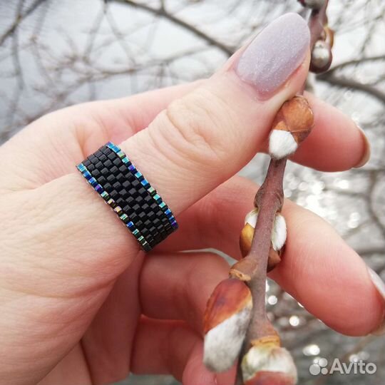 Кольцо из бисера