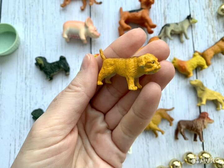 Реалистичные фигурки собак животных