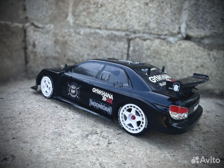 Машинка на радиоуправлении 1/10 rc drift