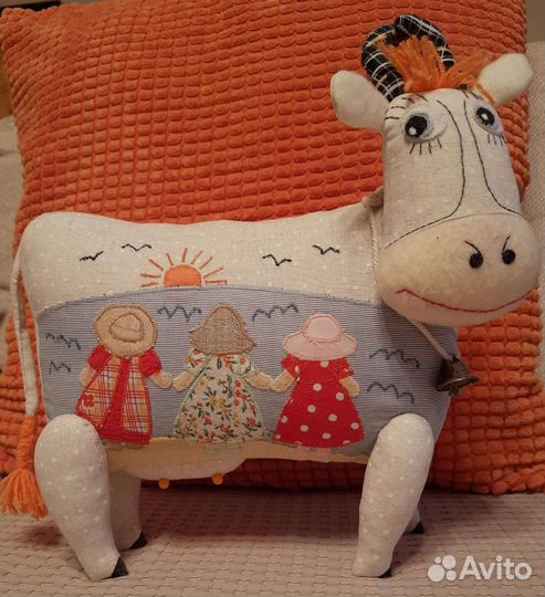 Игрушки интерьерные- Корова и Мишка