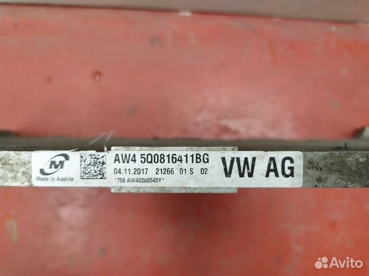 Радиатор кондиционера VolksWagen Tiguan 2