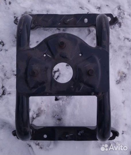 Кронштейн запасного колеса Ford Ecosport 1862308