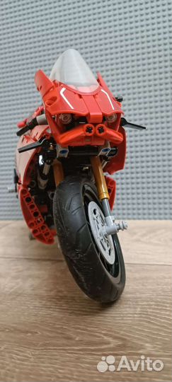 Lego Technic 42107 Ducati