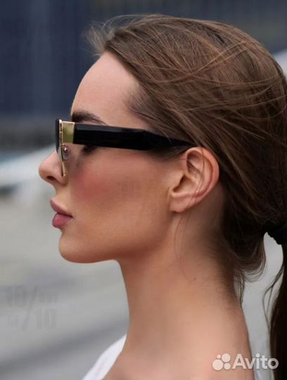 Солнцезащитные очки женские черные