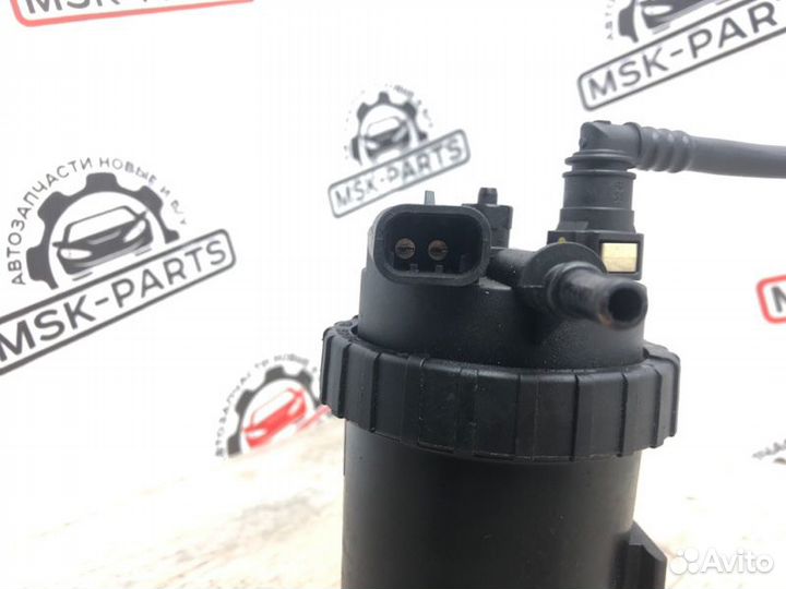 Корпус топливного фильтра Ford Focus 2 седан 1