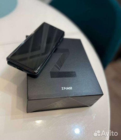 Samsung Galaxy Z Fold2, 12/256 ГБ