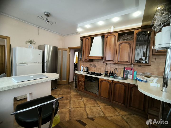 Коттедж 500кв м с сауной и бассейном