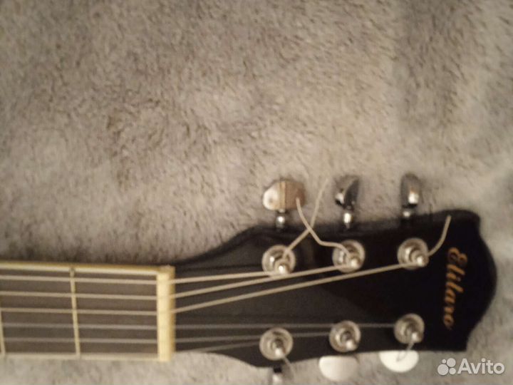 Полуакустическая гитара