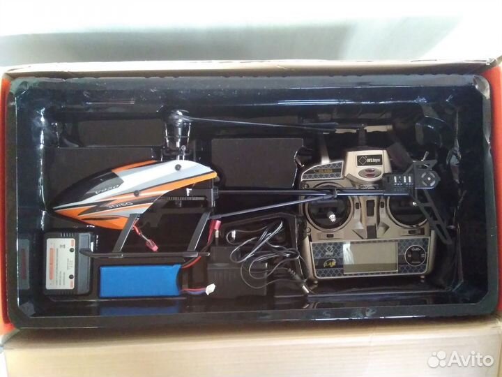 Радиоуправляемый вертолет