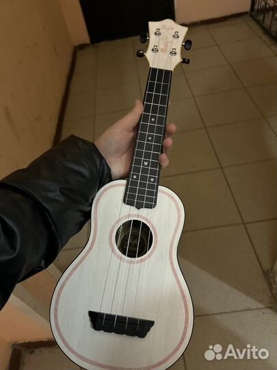 Продам укулеле flight за 3500, из Питера