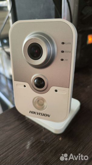 Видеокамера 2мпip Hikvision DS-2CD2422FWD-IW 2.8mm