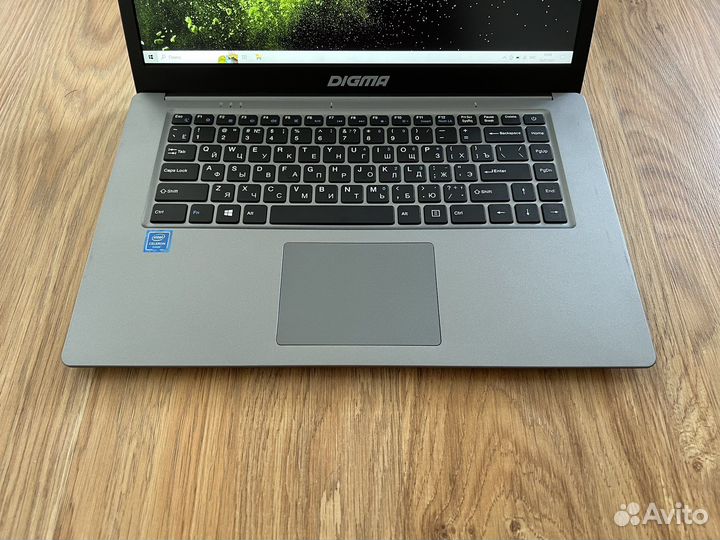 Свежий IPS 4GB/SSD/FullHD/в идеале