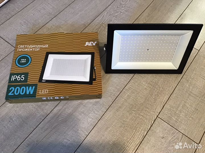 Прожектор светодиодный 200w