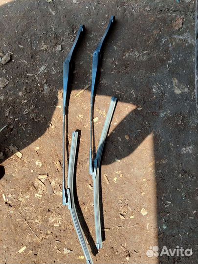 Поводок дворника Opel Astra h