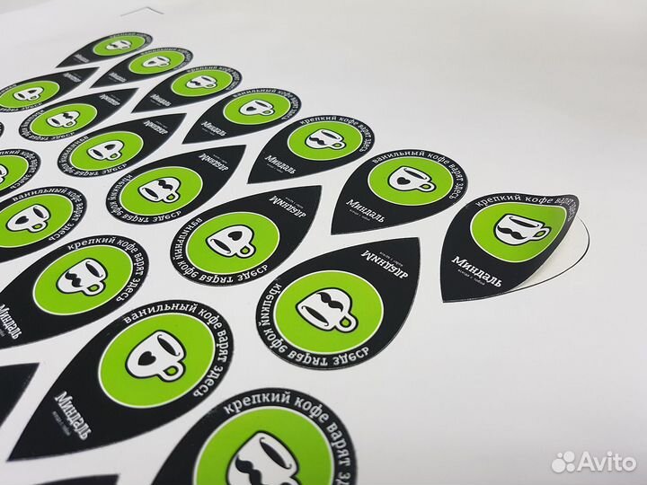 Стикеры, этикетки, наклейки