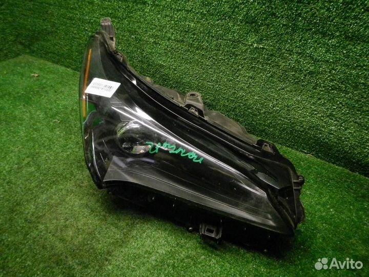 Фара правая Lexus NX200/NX200t/NX300/NX300h
