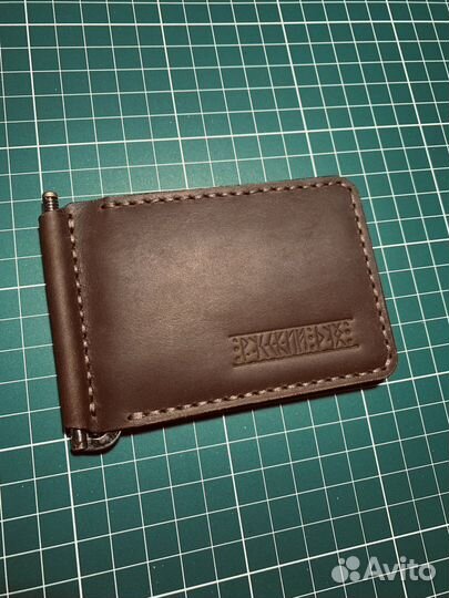 Зажим для денег из кожи