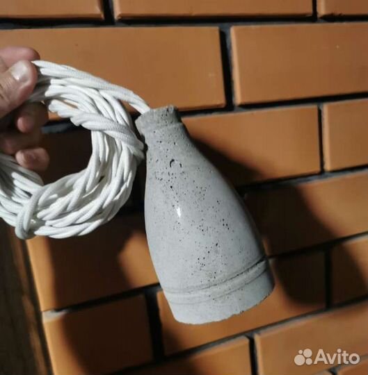 Светильник из бетона лофт