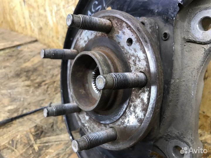 Цапфа передняя правая Opel Astra J седан 1.6 2014