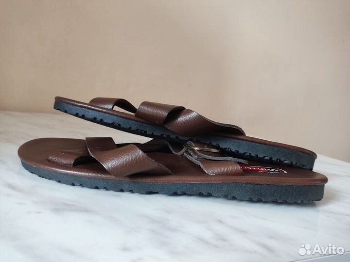 Шлепанцы р. 42