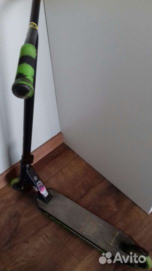 Самокат трековый