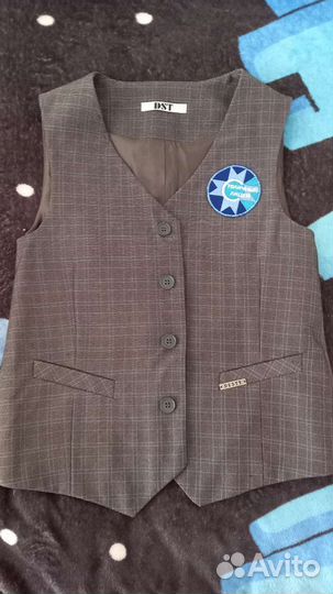 Жилетка для мальчика школьная 128