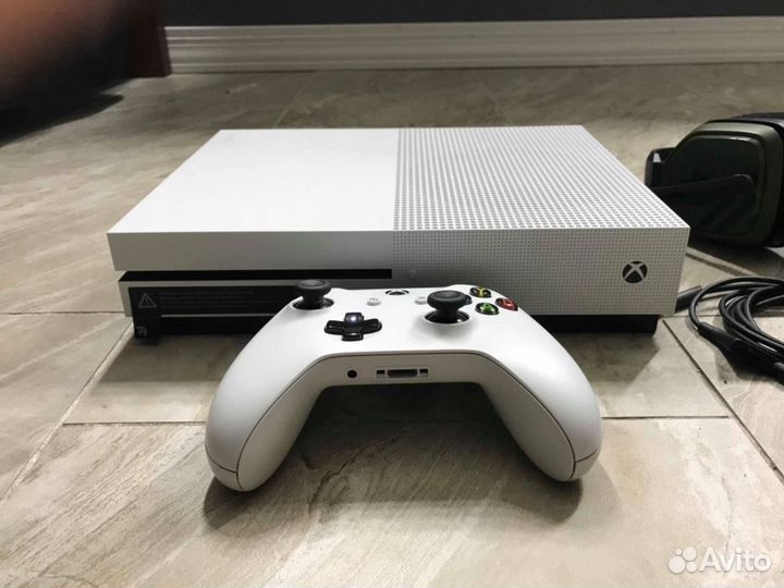 Xbox One s 500 gb