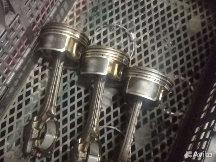 Поршень с шатуном F14D4