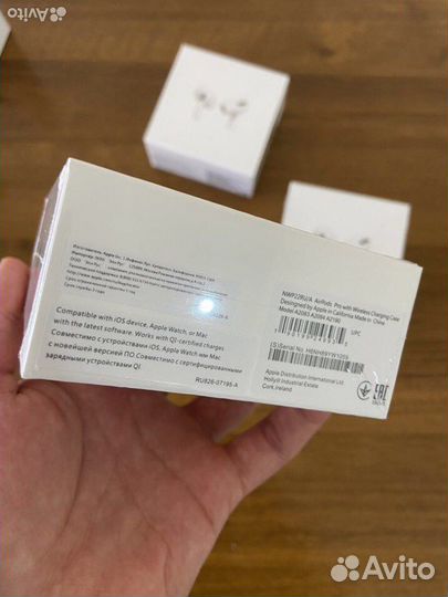 Беспроводные наушники AirPods Pro шумоподавление